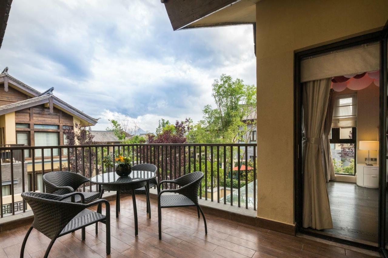 Howard Johnson Jinlin Plaza Lijiang Lijiang  Eksteriør bilde
