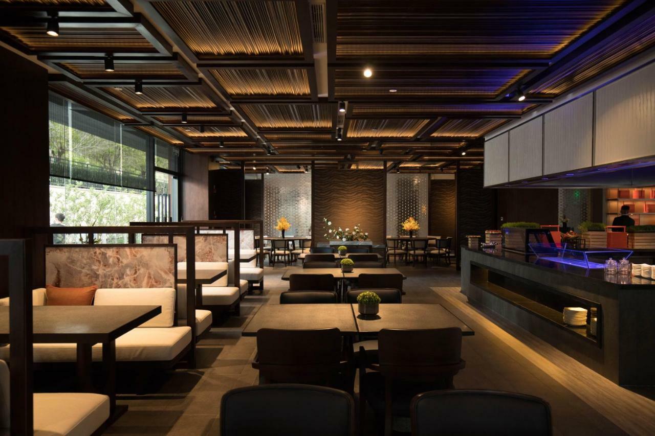 Howard Johnson Jinlin Plaza Lijiang Lijiang  Eksteriør bilde